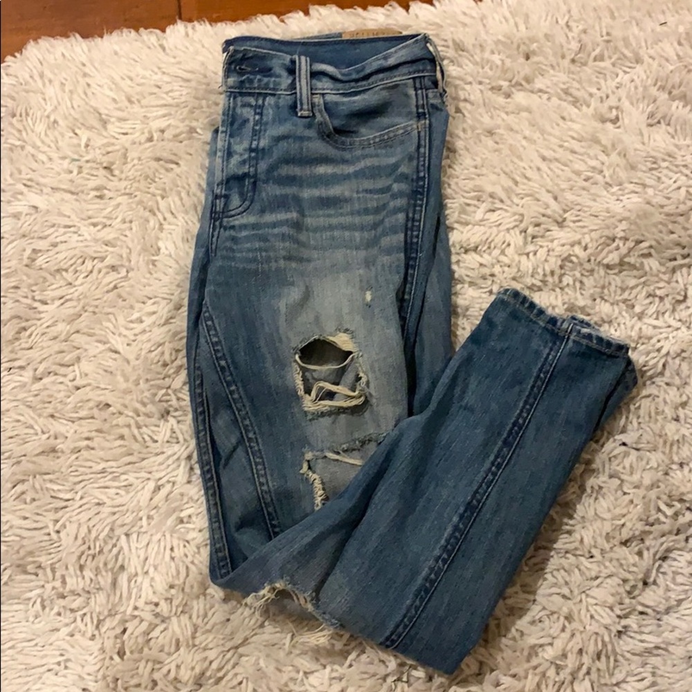 Holister mom jeans